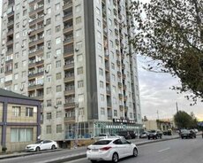 Xırdalan şəhəri H.Əliyev prospektində bina evi satılır