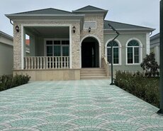 Buzovnada həyət evi satılır