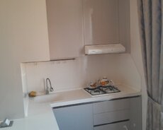 Insaatcilar metrosunun yani