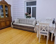 Əhmədli 4ot.orta təmirli mənzil satılır