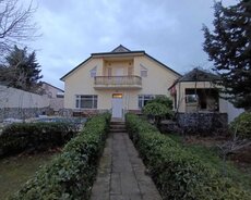 Mərdəkanda villa satılır