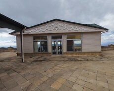 Şamaxı şəhərində 24 sotluq ərazidə geniş ev