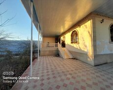 Həyət evi satılır