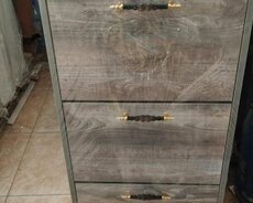 Ayaqqabı şkafı hazır