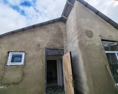 Maştağada həyət evi satılır