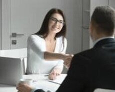 Biznes istiqamətli iş təklif edirik