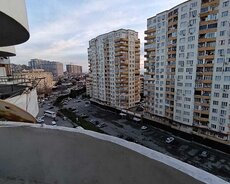 Həzi Aslanov da mənzil satılır