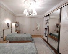 Satılır 4 otaqlı yeni tikili 190 m²