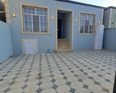 Binə q,. 100 kv.m., 4 otaqlı