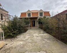 Buzovnada həyət evi satılır