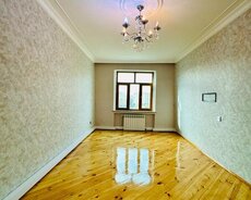 Satılır 3 otaq . Bakıxanov qəsəbəsi