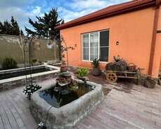 Buzovnada həyət evi satılır