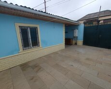 Bineqedi Qesebesinde şeher yoluna mərkəzə yaxin