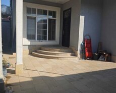 Buzovnada həəyət evi satılır