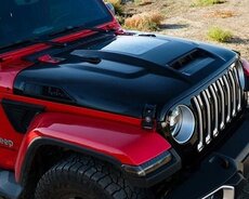 Jeep gladiator kapotu