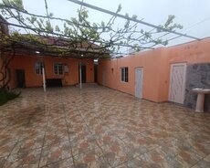 Bineqedi Qesebesinde merkeze-sentralniye yaxın