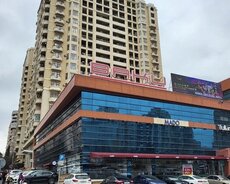 Inşaatbilar metrosun yaninda 3 otagli mənzil satilir