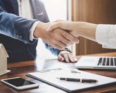 Kadrlar üzrə mütəxəssis