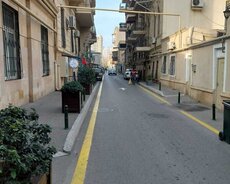 Obyekt yarızirzəmi satılır