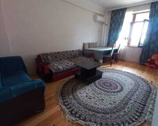 Masazır qəsəbəsində təmirli,əşyalı bina evi satılır