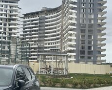 Yeni bina evində mənzil satılır