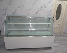 Vitrin soyuducusu yenidir
