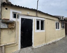 Həyət evi satılır