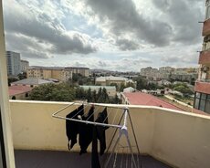 Xirdalan,3 otaq ,81 kv sahesı 12mertebenın 7cısı