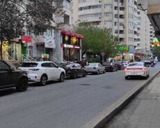 E. Akademiyasi metrosu