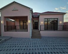 Mərdəkanda həyət evi satılır