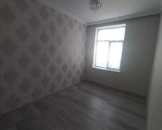 Xırdalanda 5 nomreli mktebin yaninda