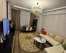 Qurtuluş 93 yaşayış kompleksində kupçalı bina evi satılır