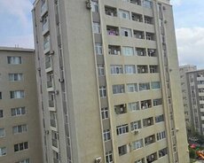 Zefir Mall yanlnda