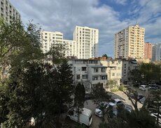 Araz marketin yanında