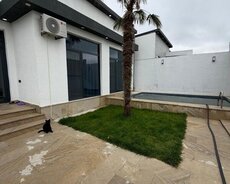 Mərdəkanda bağ evi satılır
