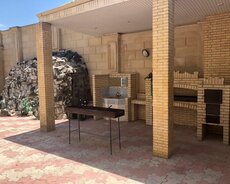 Novxanıda 20 sot sahəsi olan 3 mərtəbəli villa kirayə verili
