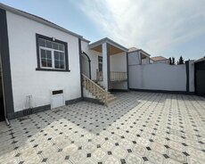 Mastağada yola yaxin ev satılır