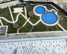Lake City. Koroglu metrosunun yani. Ziya Bunyadov