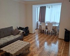 Musabəyov parkın yanında
