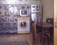 badamdar 3 cu massivdə heyət evi adelni