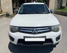 Mitsbushi L200