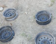 Satılır problemsizdi maşın satılıb deyə qalıb