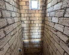 Buzovna Maştağa yolunda həyət evi satılır