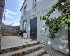 Fatmayı kəndində 3 otaqlı ev satılır