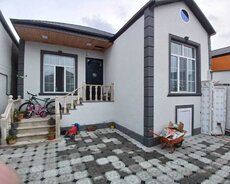 Maştağa qəsəbəsində 3 otaqlı ev satılır