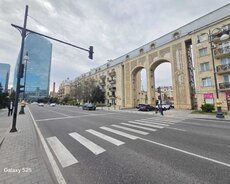 Ağ Şəhər,Zəfər parkın tam yaxınlığında