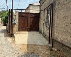 Zabrat qəsəbəsində 4 otaqlı ev satılır