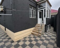 Zabrat Məhəmmədli yolunda həyət evi satılır