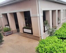 Şüvəlanda 6 otaq villa satılır