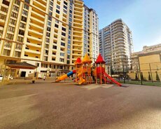 Təhsil Nazirliyi və Şərq Bazarı yaxınlığı
